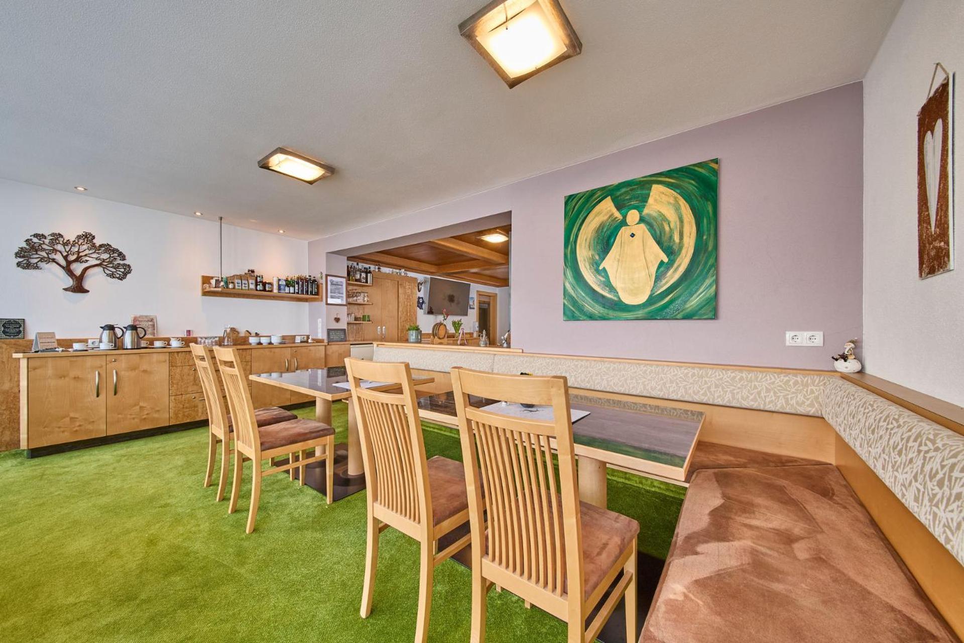 Apartahotel Garni Tirol 3*